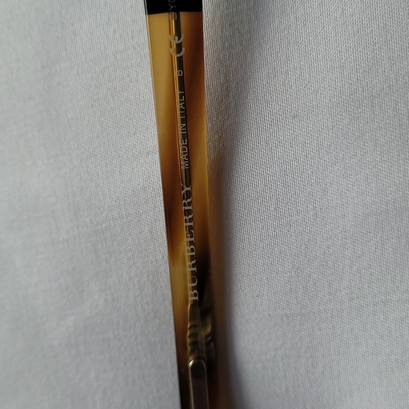Burberry Eyeglasses. - Picture 3 of 5